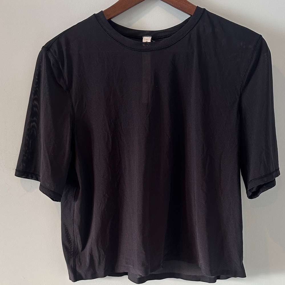 Lululemon sheer black tee size 6